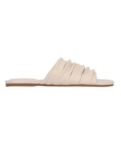 Marc Fisher Oswin 2 Flat Sandal in Ivory Leather for women