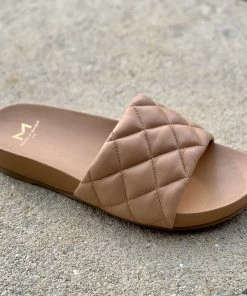 Marc Fisher Women'S Imenal Quilted Slide Sandal in Natural